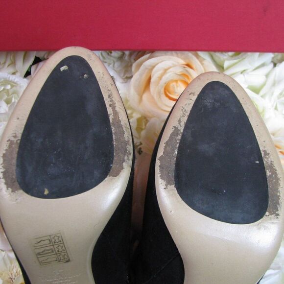 HOST PICK!! Valentino Garavani Suede ankle boots 40 - Picture 12 of 15